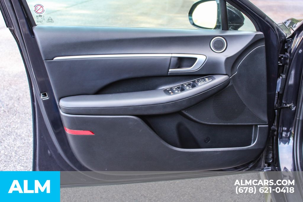 Used 2025 Blue Hyundai SEL image 38