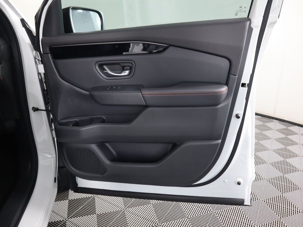 Thumbnail: 2025 Honda Pilot - 26