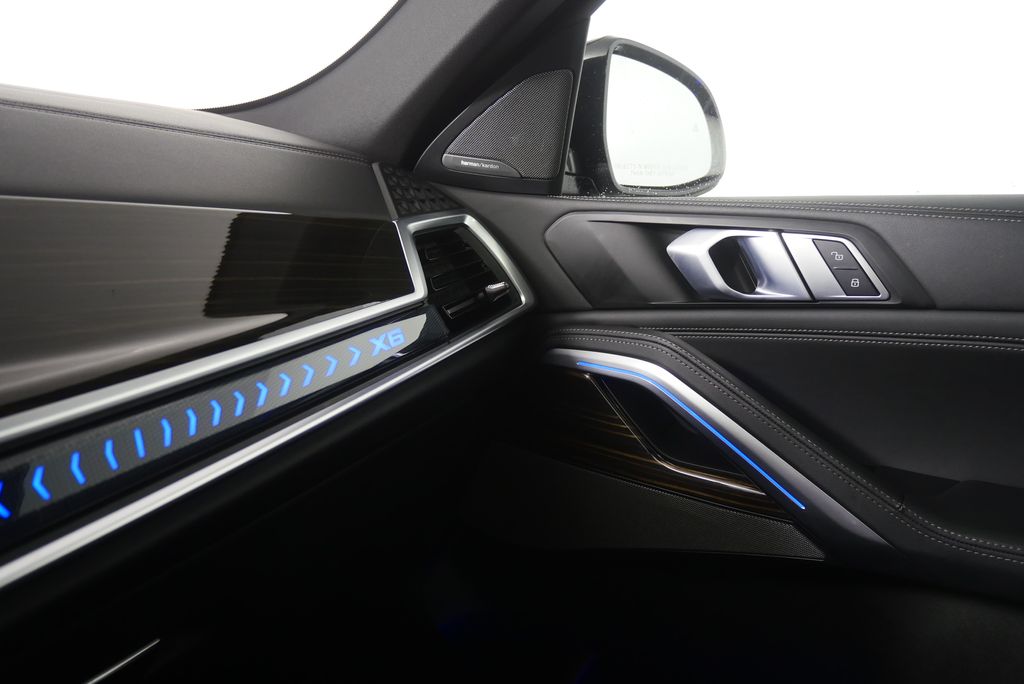 Thumbnail: 2025 BMW X6 - 28
