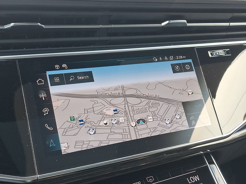 Thumbnail: 2025 Audi Q8 - 17
