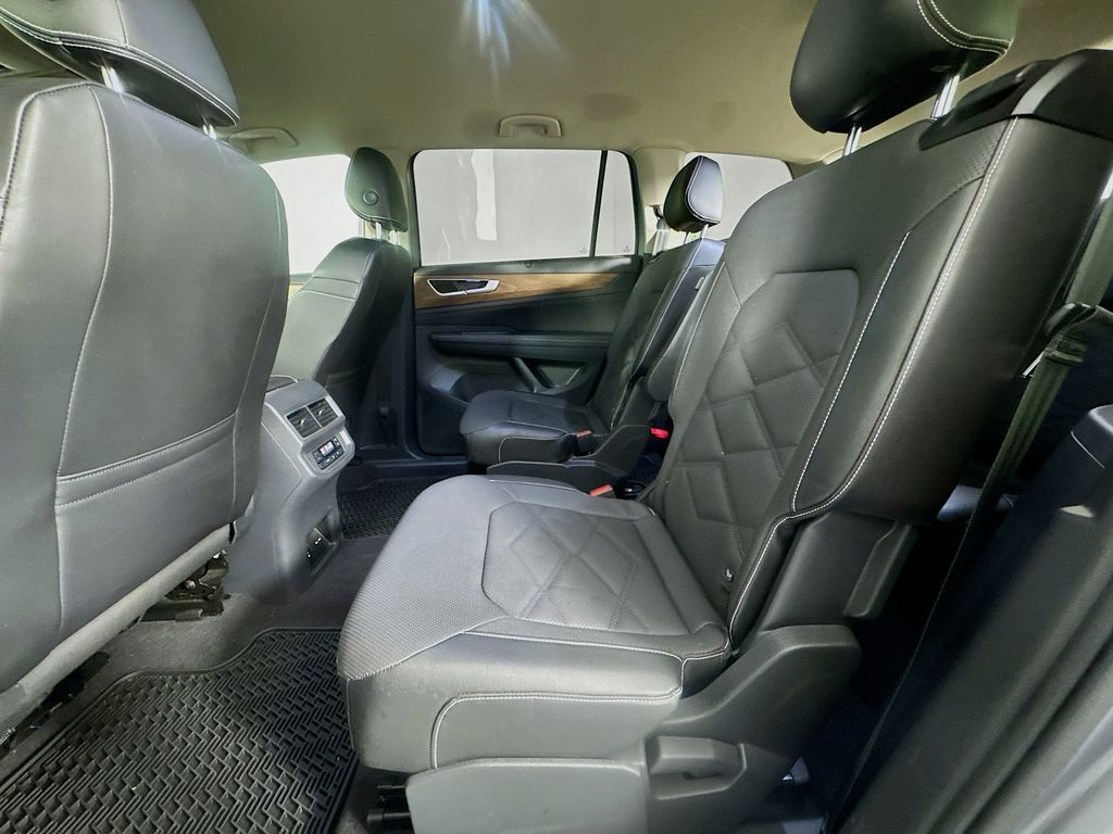 Used Car 2024 Volkswagen Atlas  2.0t Se W/technology For Sale Under $35,000 In Austin, Texas