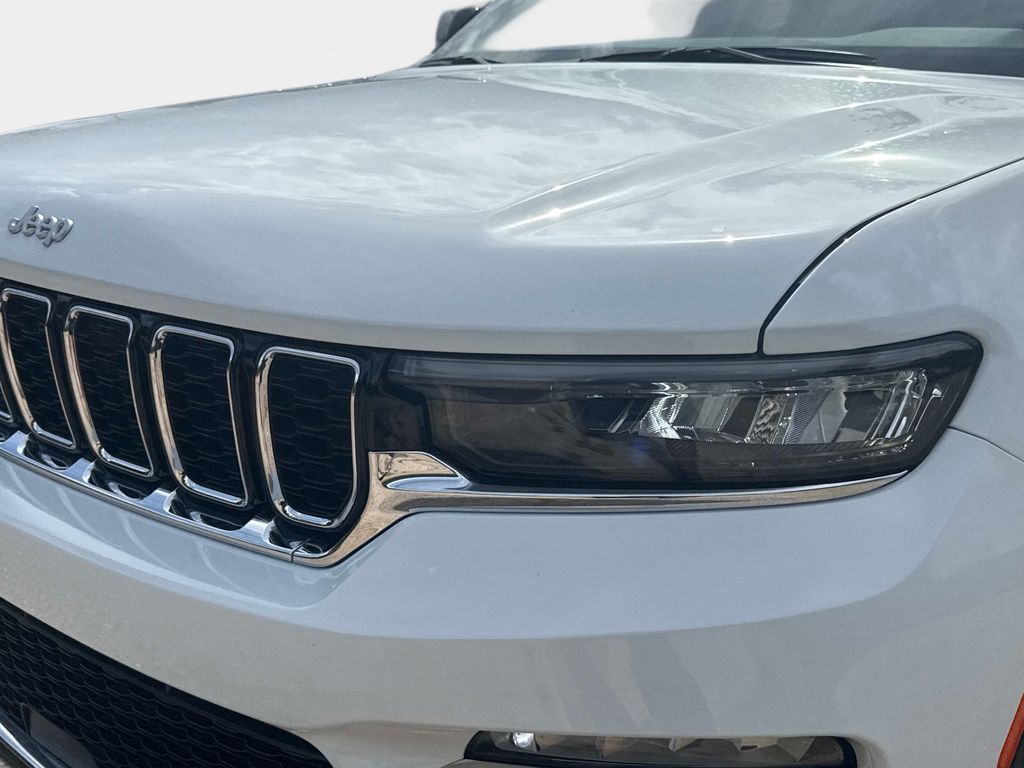 Used 2025 Jeep Grand Cherokee SUV
