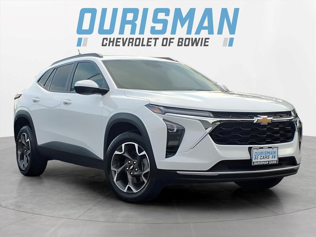 2024 Chevrolet Trax Blanco (Summit White) SUV/Crossover Tracción delantera 6 velocidades Automática