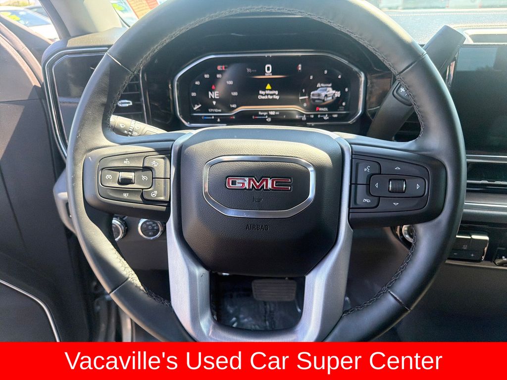 2025 GMC Sierra 1500 SLT - Photo 13