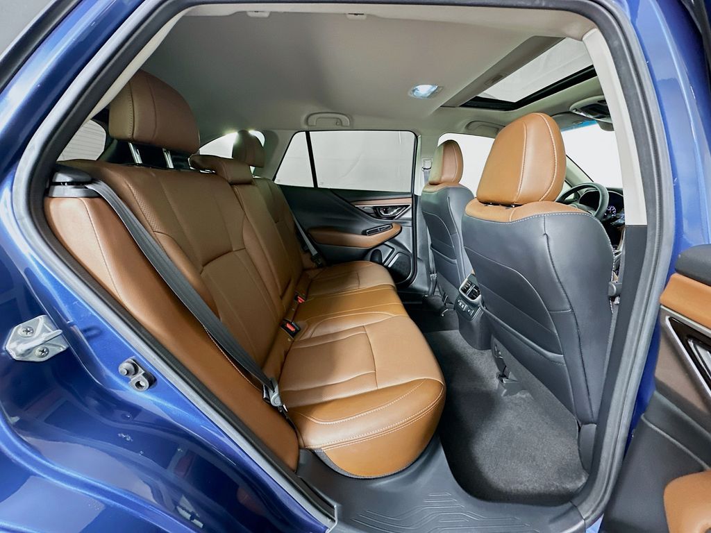 2021 Subaru Outback Touring 29