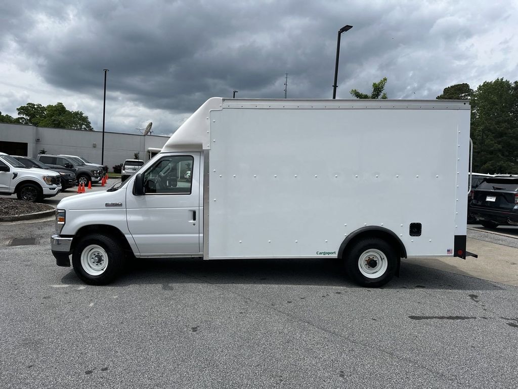 2025 Ford E-350SD Base 4