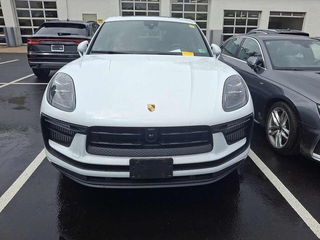 2023 Porsche Macan S 2