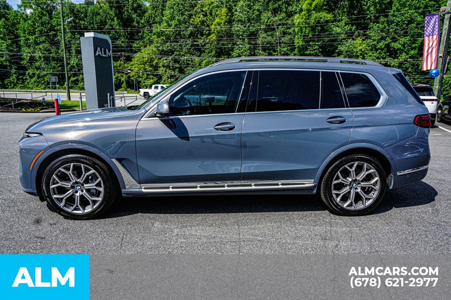 Used 2024 Black BMW xDrive40i image 7