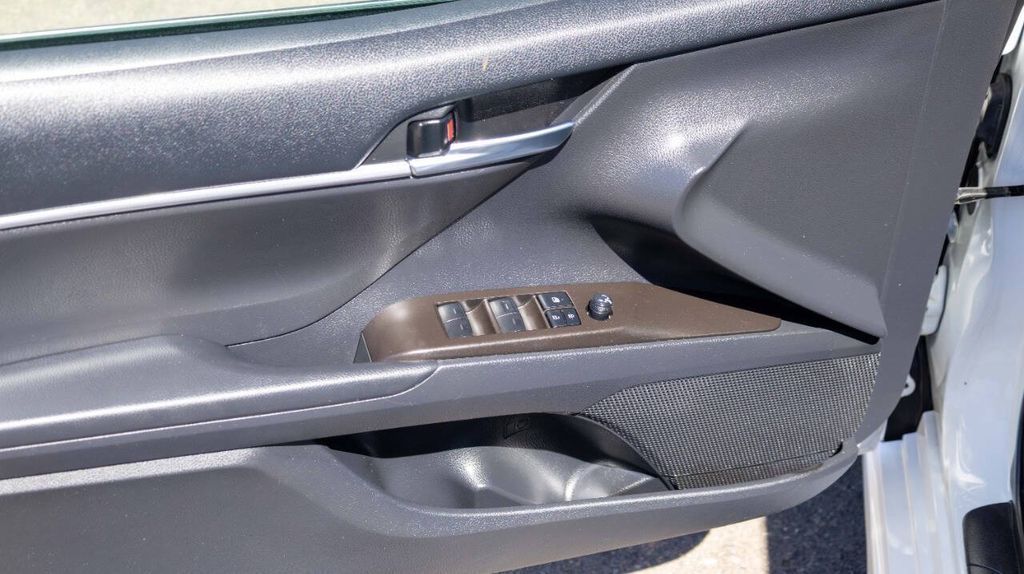 Used 2022 Toyota Camry SE 4D Sedan