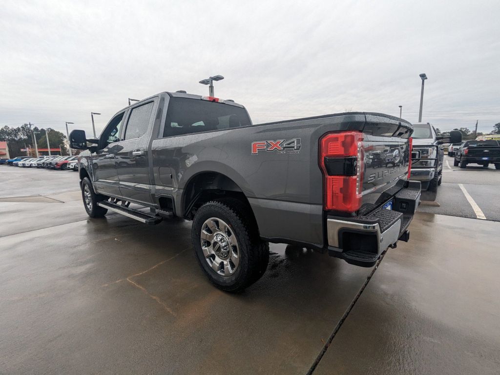 2025 Ford F-250 Super Duty Lariat