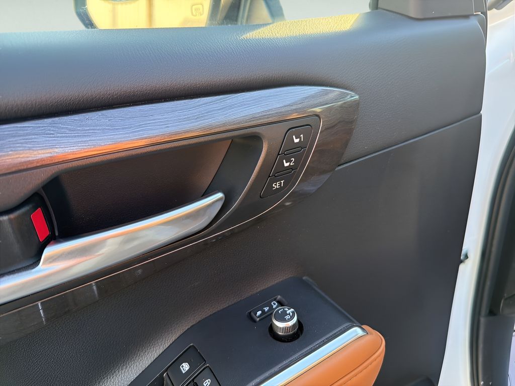 2023 Toyota Highlander Hybrid