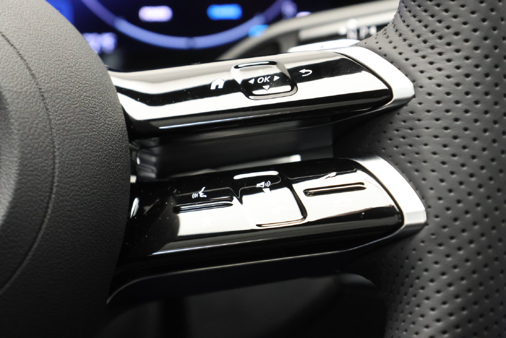 Thumbnail: 2026 Mercedes-Benz C-Class - 22