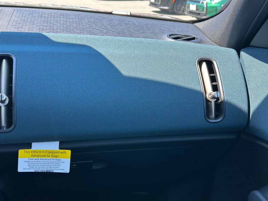 Thumbnail: 2025 MINI Cooper Countryman - 25