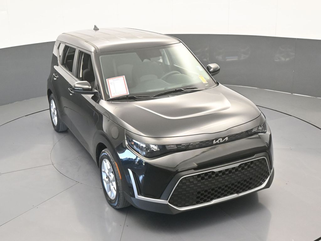 Used 2023 Fusion Black Kia LX image 47
