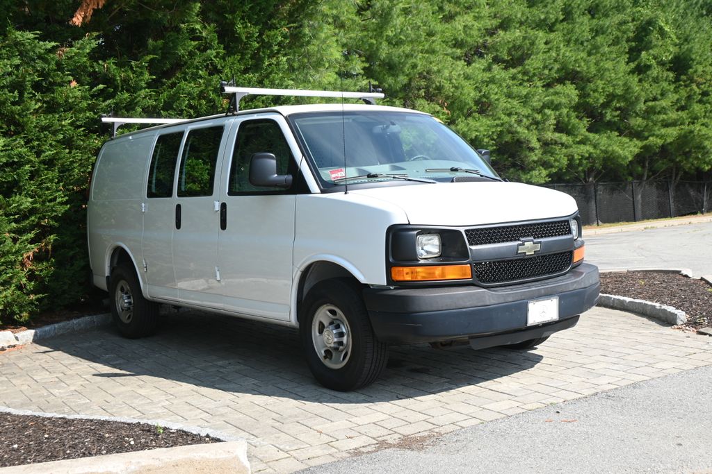 Thumbnail: 2016 Chevrolet Express - 9