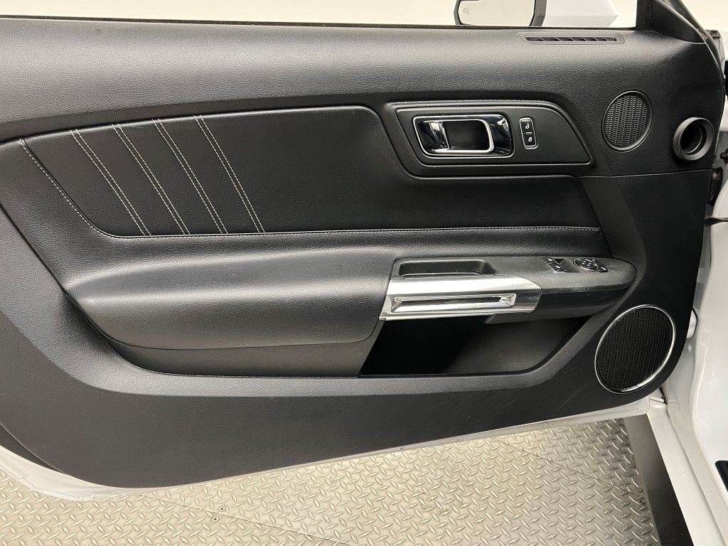 Thumbnail: 2016 Ford Mustang - 24