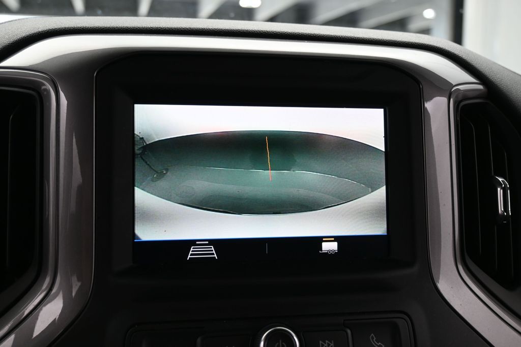 Used 2022 Summit White Chevrolet Custom image 21