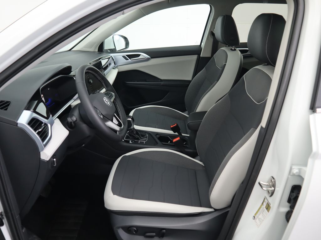 Thumbnail: 2025 Volkswagen Taos - 19