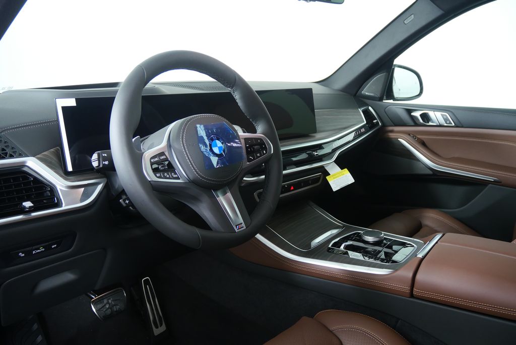 Thumbnail: 2026 BMW X5 - 13