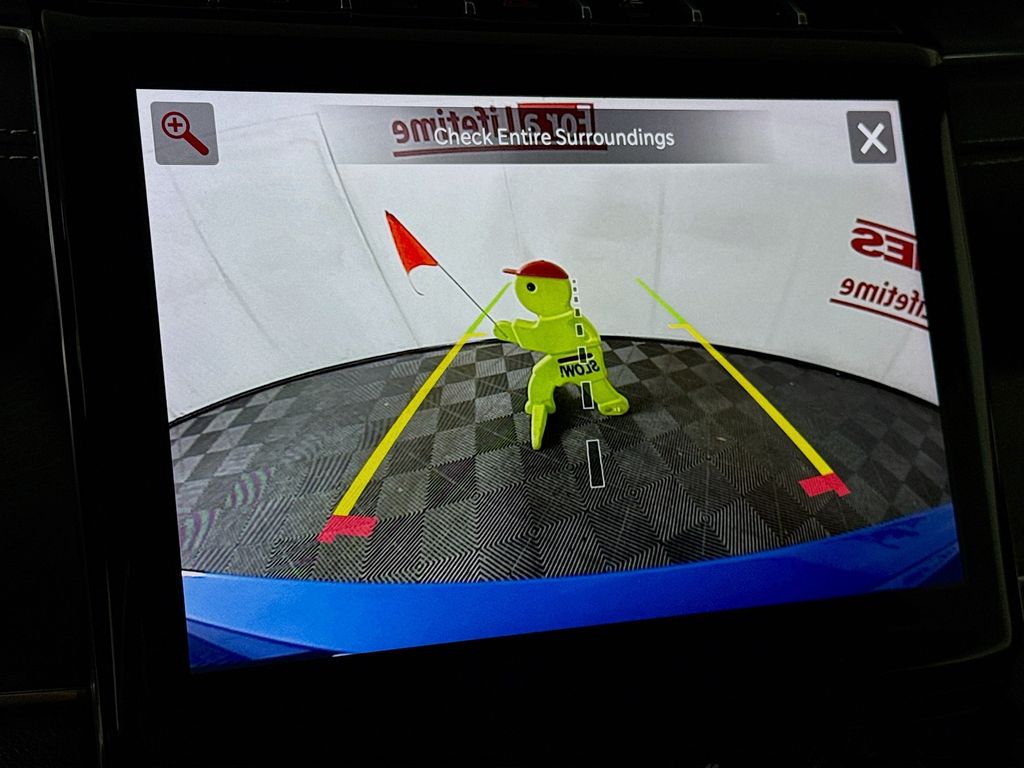 View vehicle photo 7