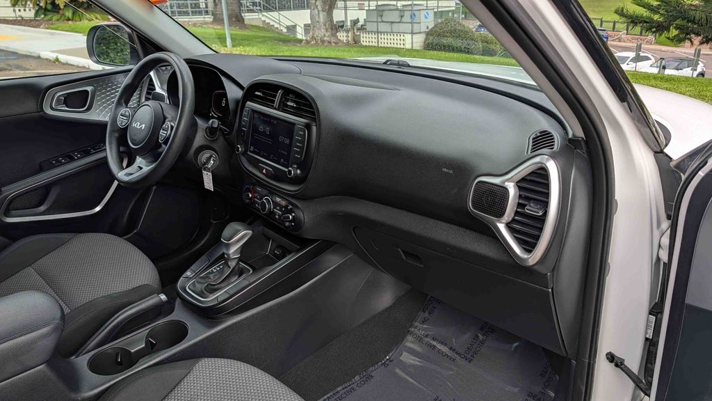 Used 2023 Kia Soul LX 4D Hatchback