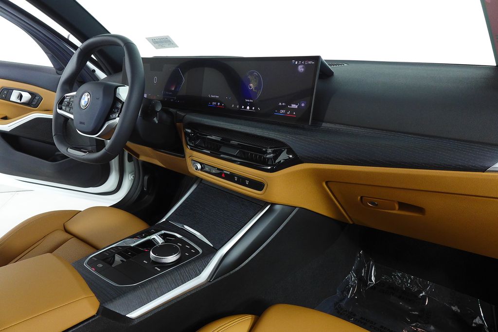 Thumbnail: 2025 BMW 3 Series - 13