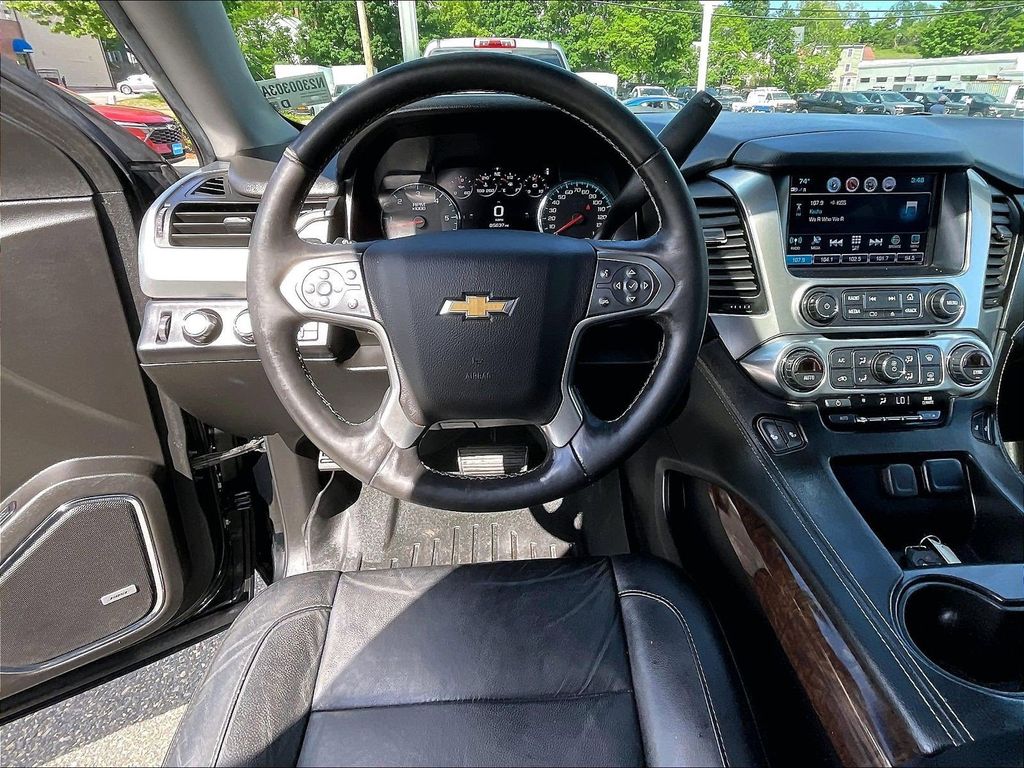 2017 Chevrolet Tahoe — photo 18