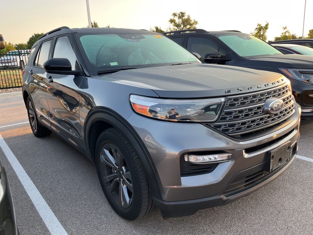 Thumbnail: 2022 Ford Explorer - 2