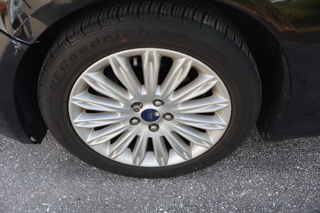 Thumbnail: 2015 Ford Fusion - 4