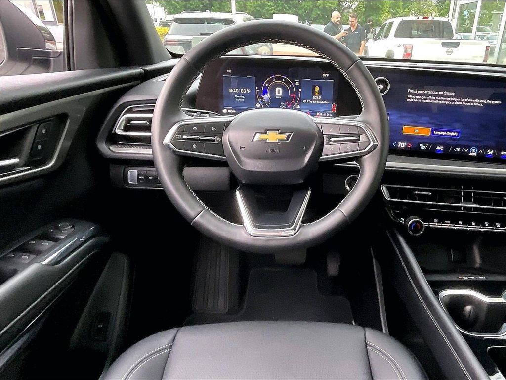 2026 Chevrolet Traverse — photo 18
