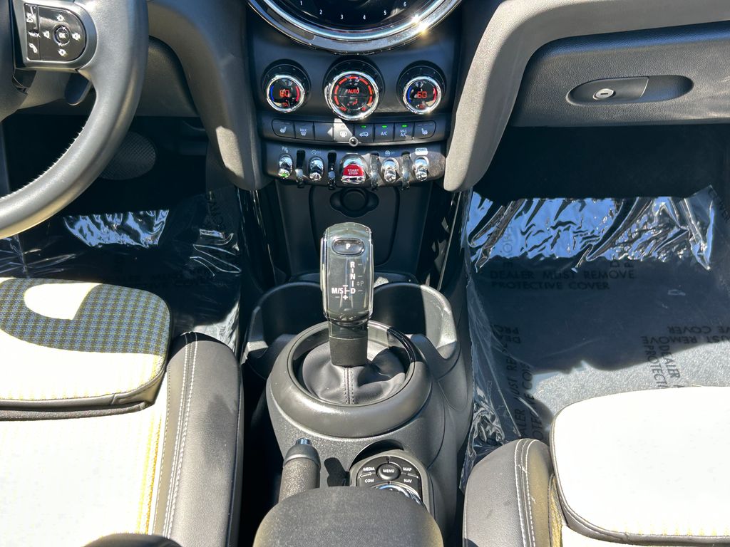 Thumbnail: 2024 MINI Cooper - 24