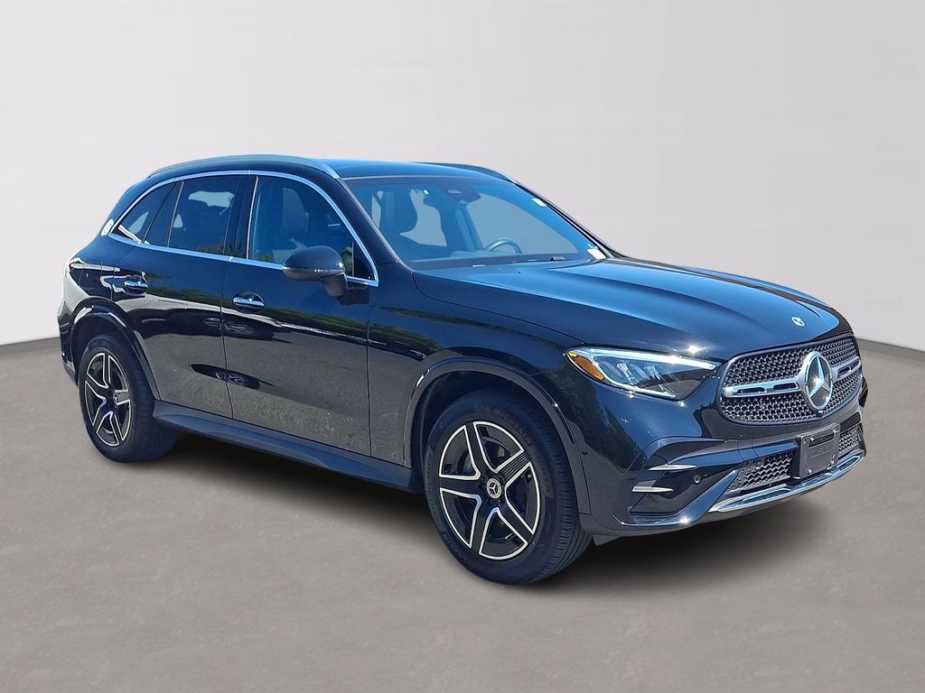 Thumbnail: 2026 Mercedes-Benz GLC - 3