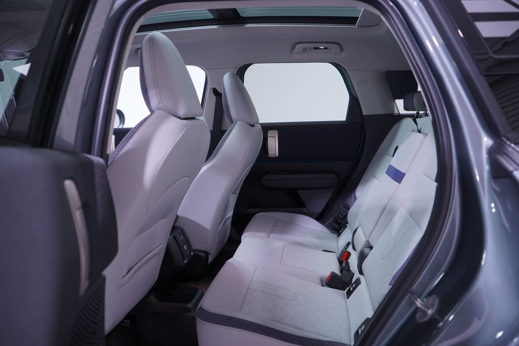 Thumbnail: 2025 MINI Cooper Countryman - 9