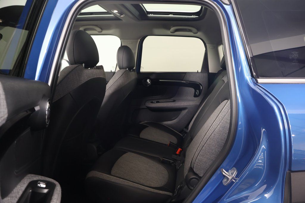 2021 MINI Cooper Countryman S 11