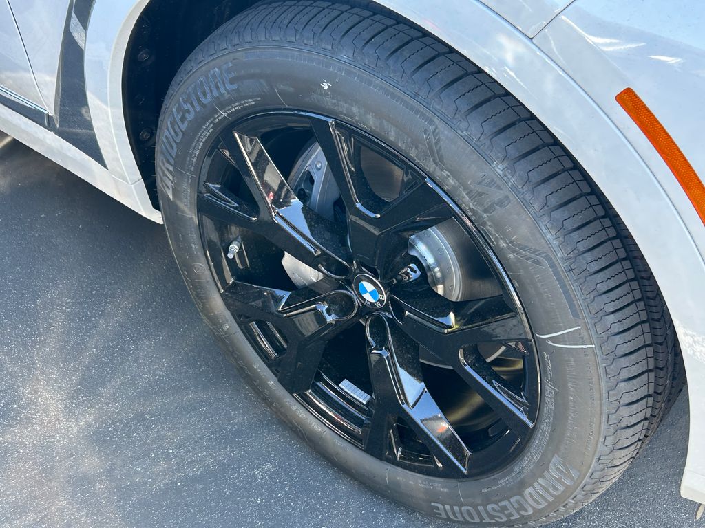 2026 BMW X7 xDrive40i 3