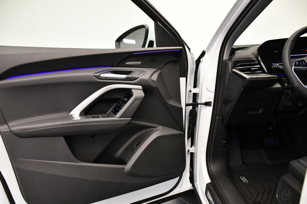 Thumbnail: 2025 Audi Q5 - 31