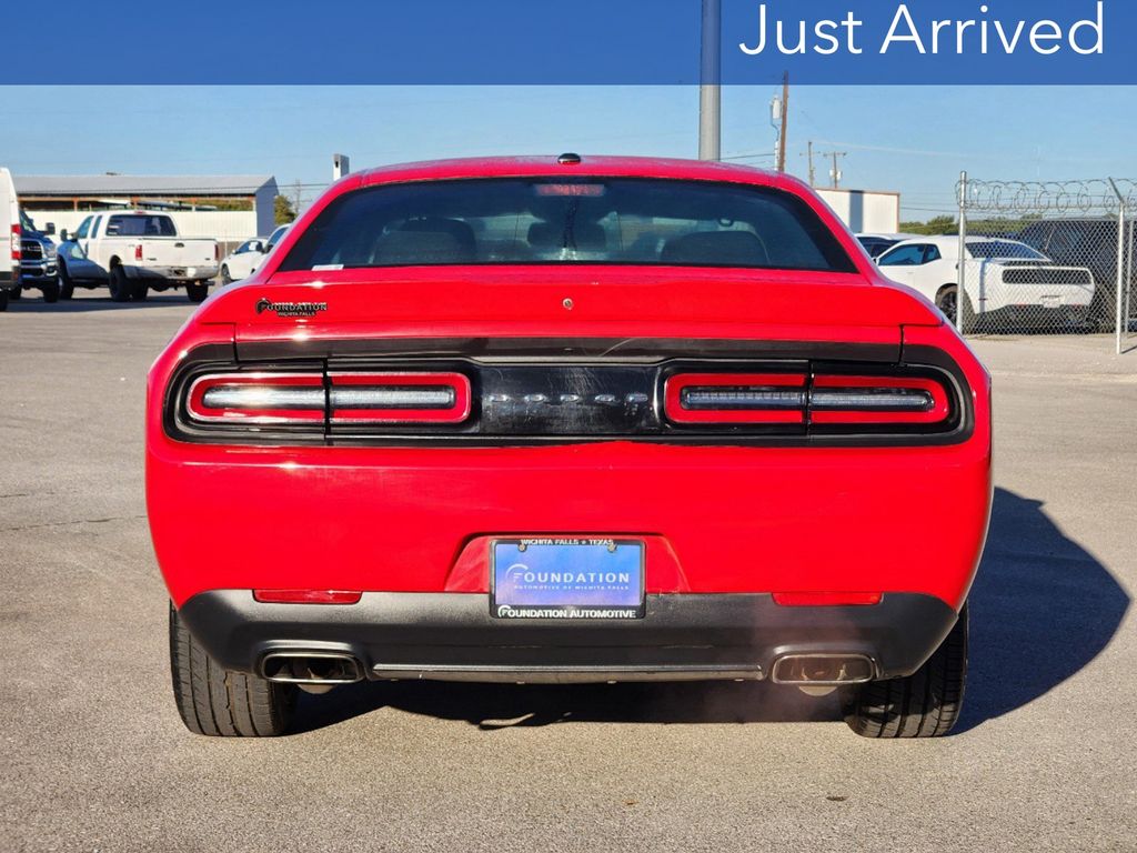 2018 Dodge Challenger SXT 6