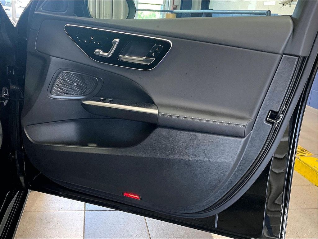 2026 Mercedes-Benz C-Class — photo 12