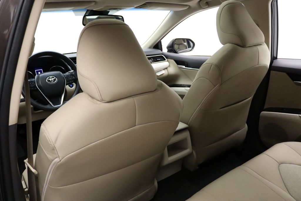 Thumbnail: 2018 Toyota Camry - 20