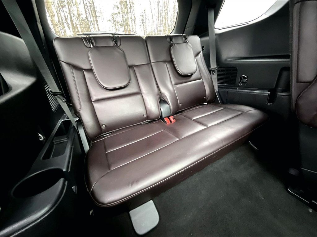 2025 Ford Explorer — photo 17