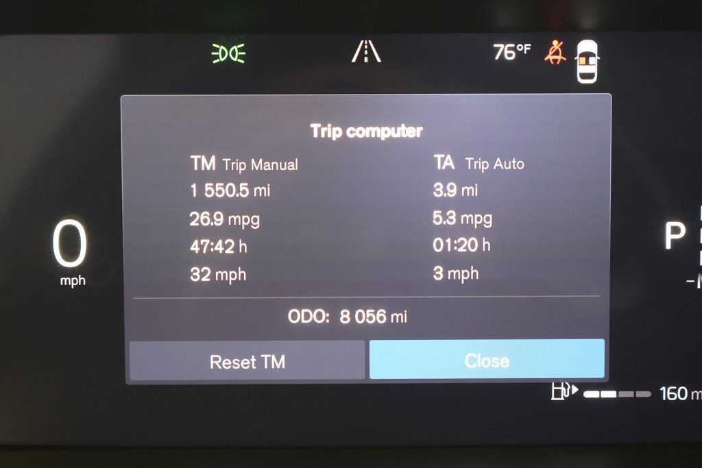 Thumbnail: 2025 Volvo XC40 - 17