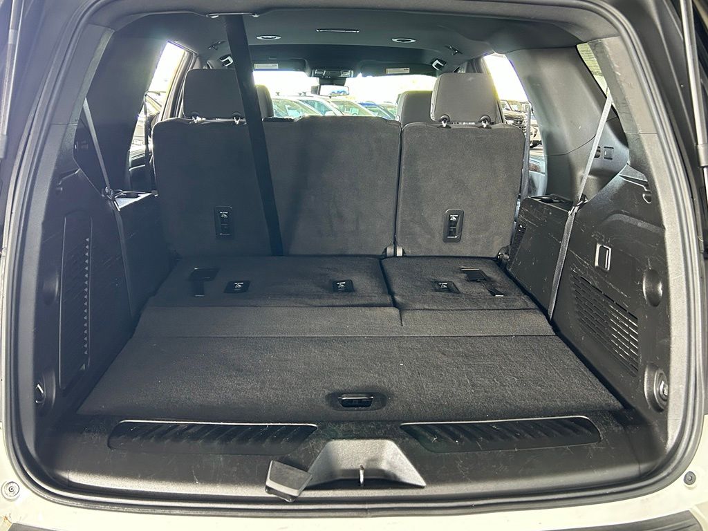 Used 2023 Summit White Chevrolet LS image 38