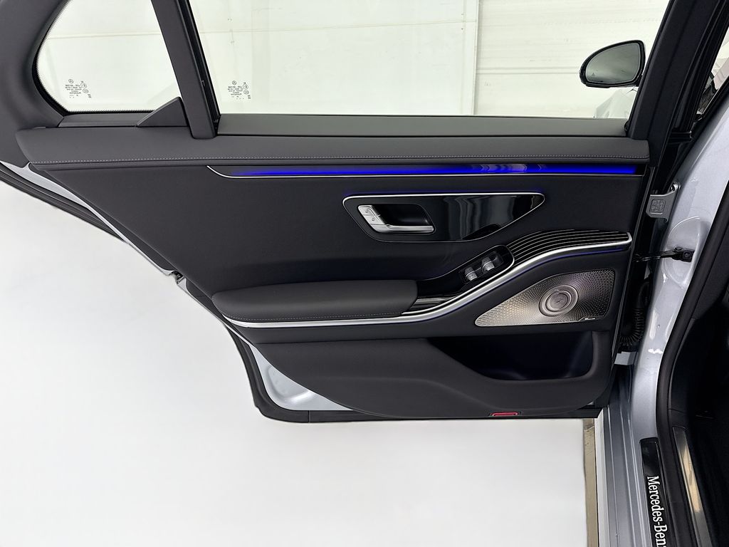 Thumbnail: 2026 Mercedes-Benz S-Class - 25