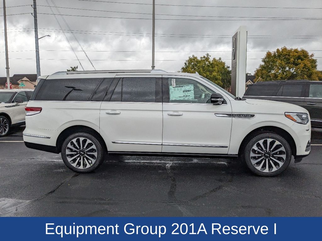 2024 Lincoln Navigator L Reserve