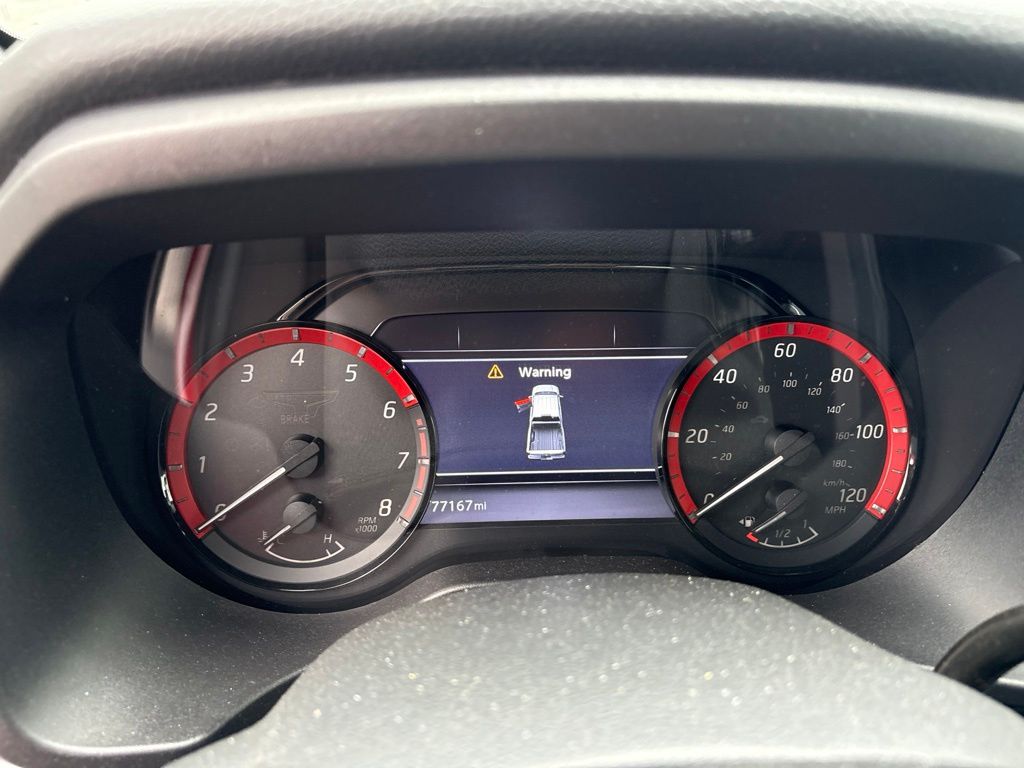 2021 Nissan Titan — photo 5