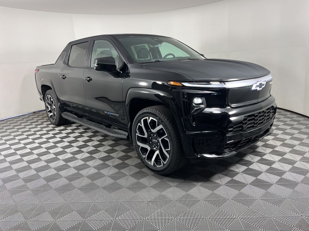 2024 Chevrolet Silverado EV  17