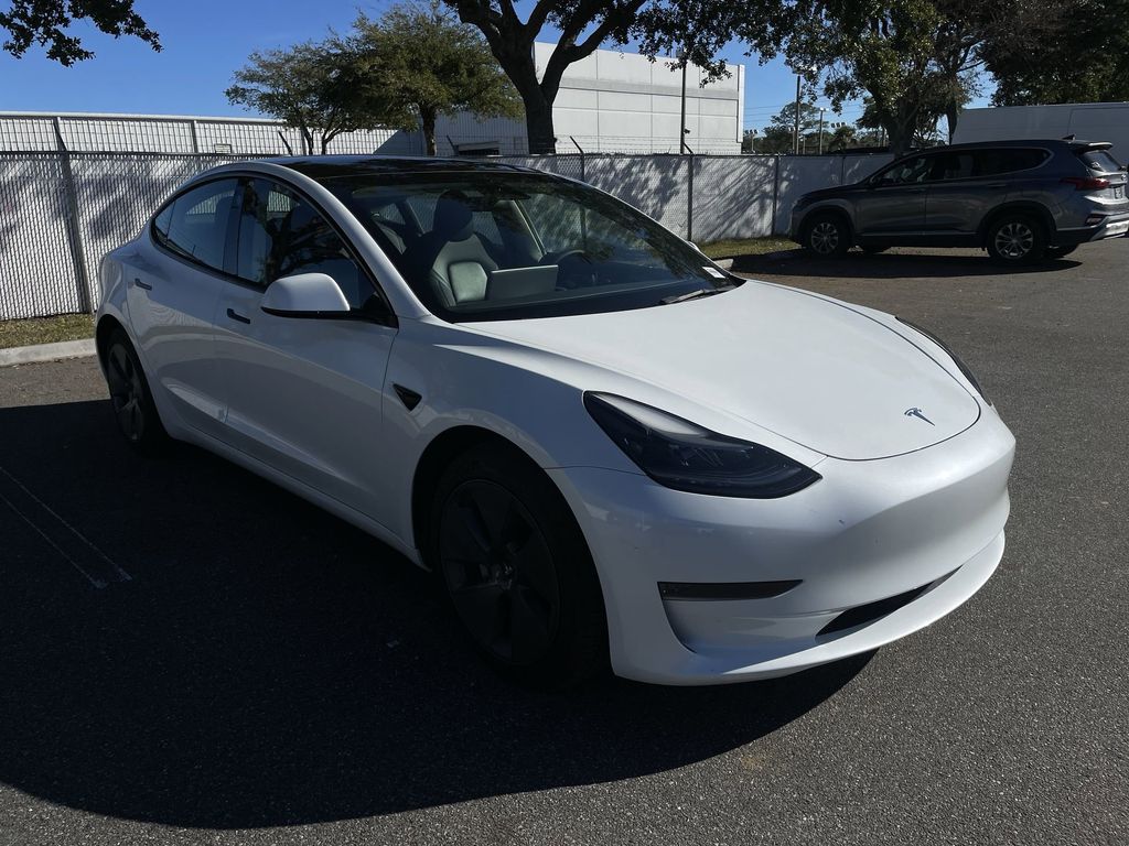 2023 Tesla Model 3 Base's photo