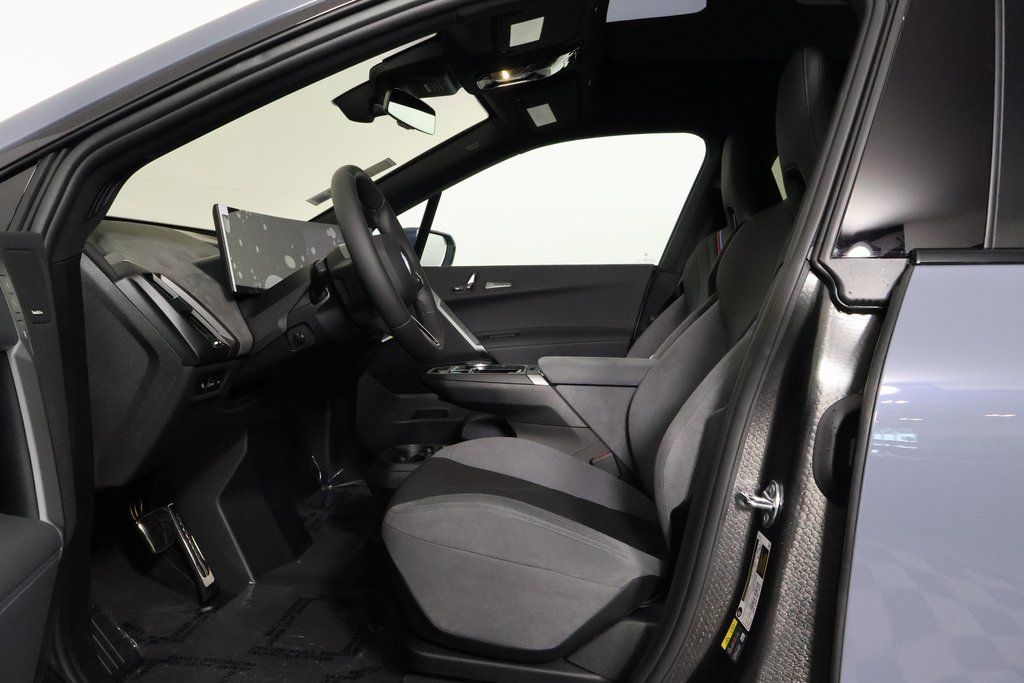 Thumbnail: 2026 BMW iX - 5