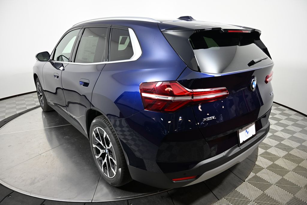 Thumbnail: 2026 BMW X3 - 3