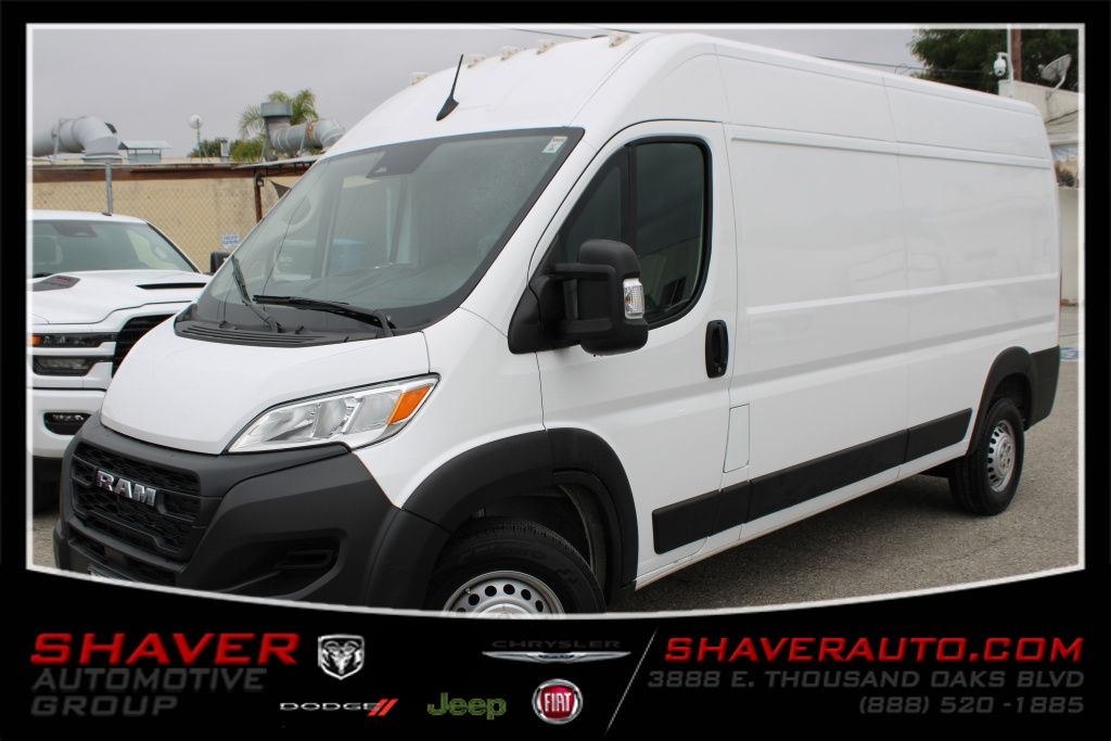 Bright White Clearcoat 2025 RAM ProMaster Van 9-Speed Automatic
